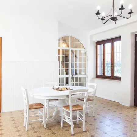בית נופש La Terrazza Sul Giardino אסטי